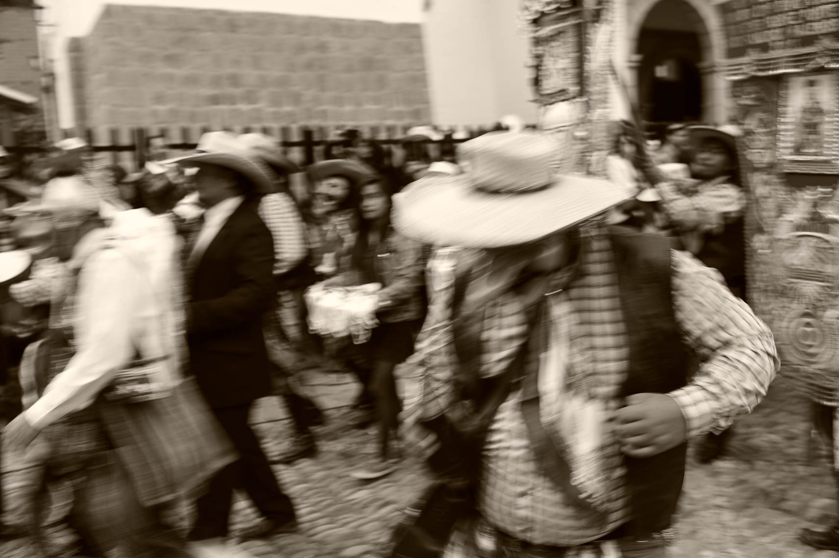 Virgen Del Carmen Pisac